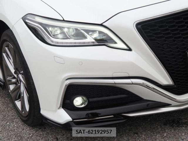 Toyota CROWN SEDAN 2021-09 7326419-7