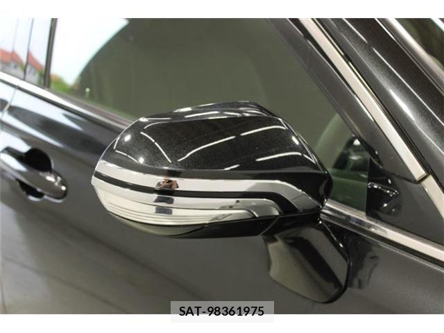 Toyota CROWN SEDAN 2019-03 7357333-21
