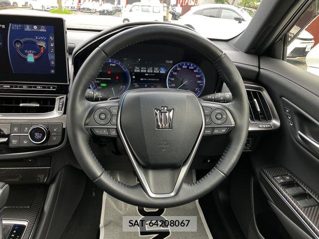 Toyota CROWN SEDAN 2022-04 7357329-12