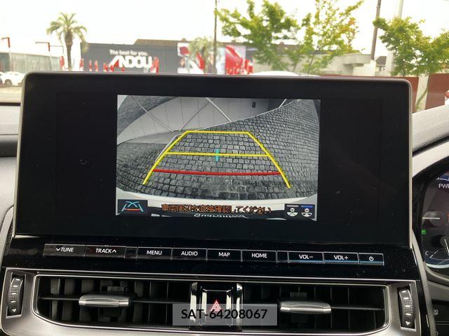 Toyota CROWN SEDAN 2022-04 7357329-15