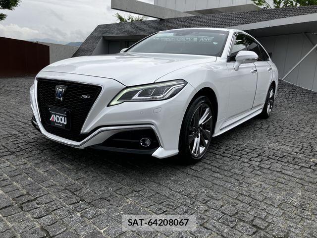 Toyota CROWN SEDAN 2022-04 7357329-1