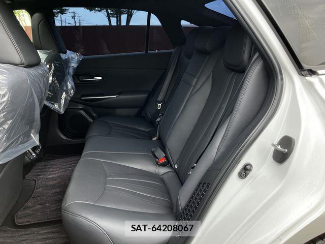 Toyota CROWN SEDAN 2022-04 7357329-19