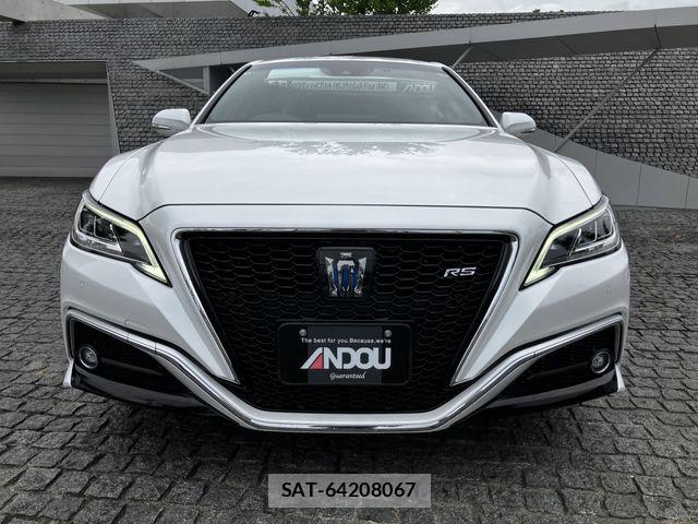 Toyota CROWN SEDAN 2022-04 7357329-5
