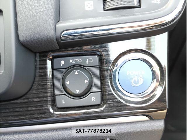 Toyota CROWN SEDAN 2018-03 7357335-12