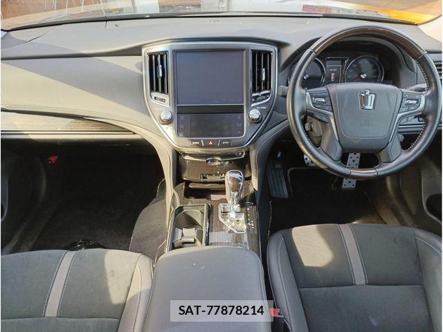 Toyota CROWN SEDAN 2018-03 7357335-1
