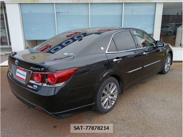 Toyota CROWN SEDAN 2018-03 7357335-2