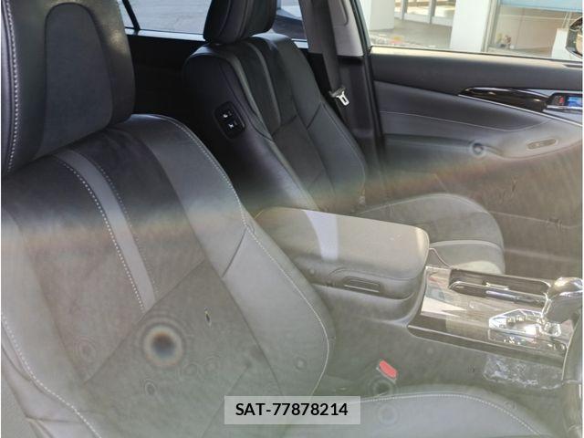 Toyota CROWN SEDAN 2018-03 7357335-5
