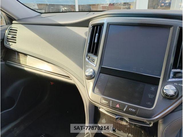 Toyota CROWN SEDAN 2018-03 7357335-6