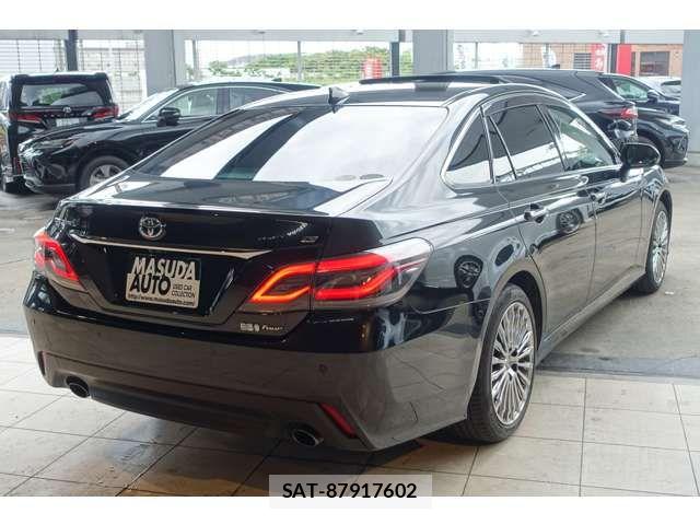 Toyota CROWN SEDAN 2021-03 7357330-19