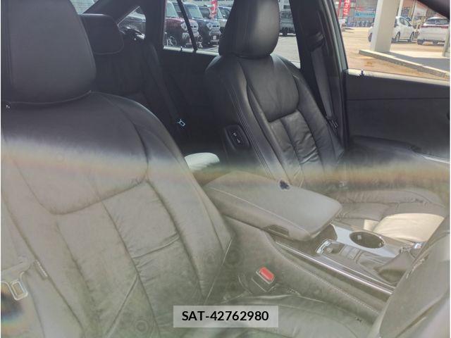 Toyota CROWN SEDAN 2019-05 7453699-5