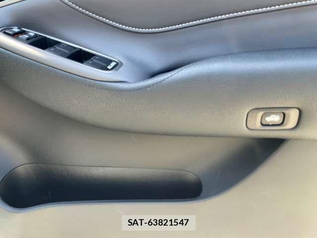 Toyota CROWN SEDAN 2018-05 7453700-10