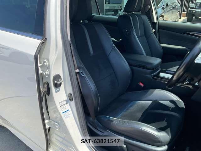 Toyota CROWN SEDAN 2018-05 7453700-11