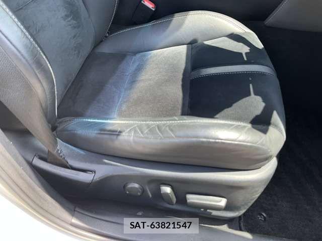 Toyota CROWN SEDAN 2018-05 7453700-15