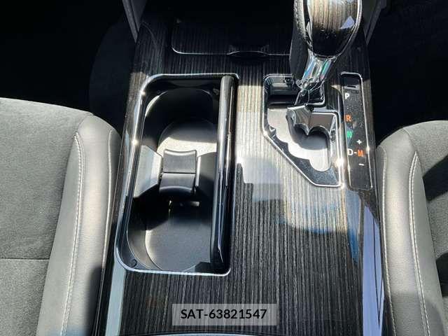 Toyota CROWN SEDAN 2018-05 7453700-18