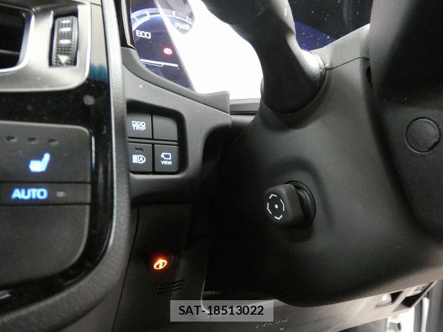 Toyota CROWN SEDAN 2021-06 7453698-17