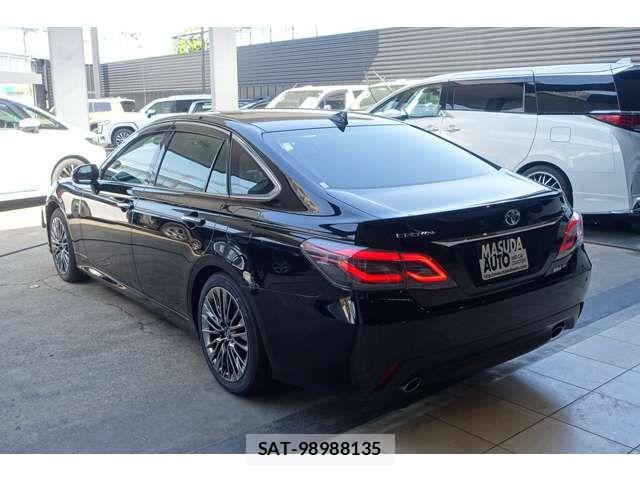 Toyota CROWN SEDAN 2022-02 7453696-4