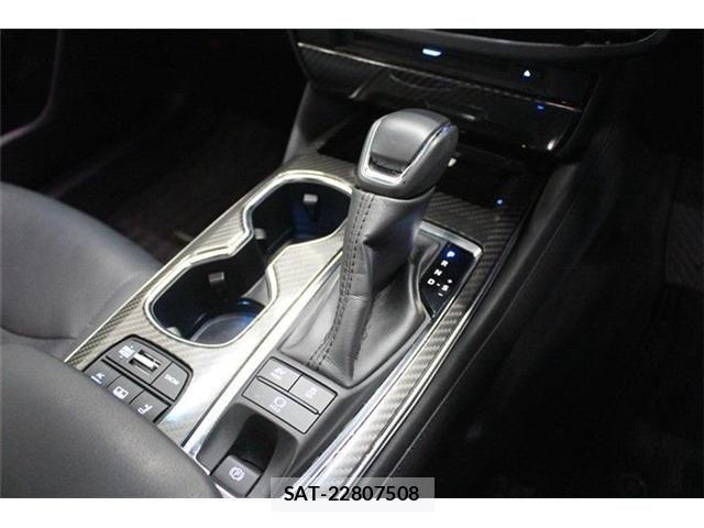 Toyota CROWN SEDAN 2021-06 7500070-12