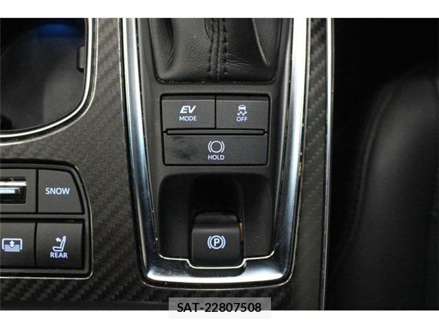 Toyota CROWN SEDAN 2021-06 7500070-18