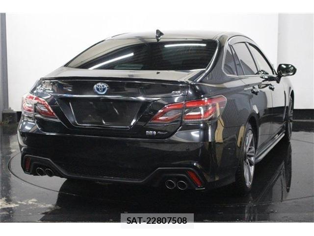 Toyota CROWN SEDAN 2021-06 7500070-1