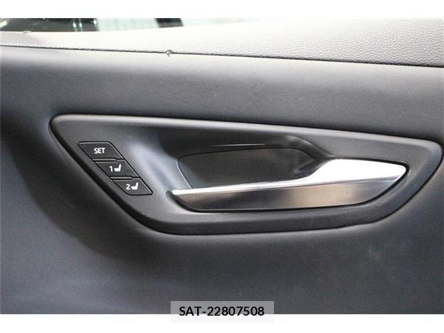 Toyota CROWN SEDAN 2021-06 7500070-23