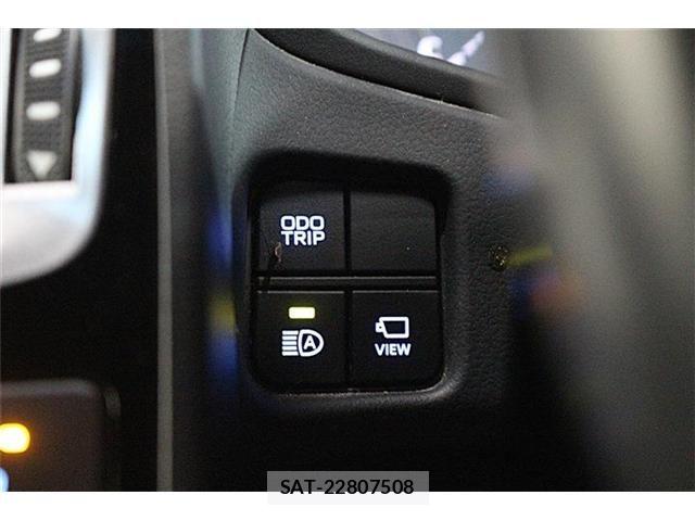 Toyota CROWN SEDAN 2021-06 7500070-28