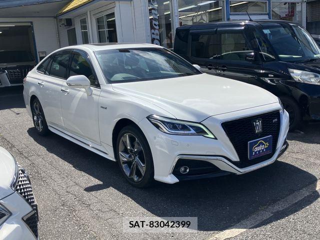 Toyota CROWN SEDAN 2018-01 7508444-9
