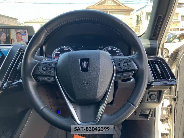 Toyota CROWN SEDAN 2018-01 7508444-5