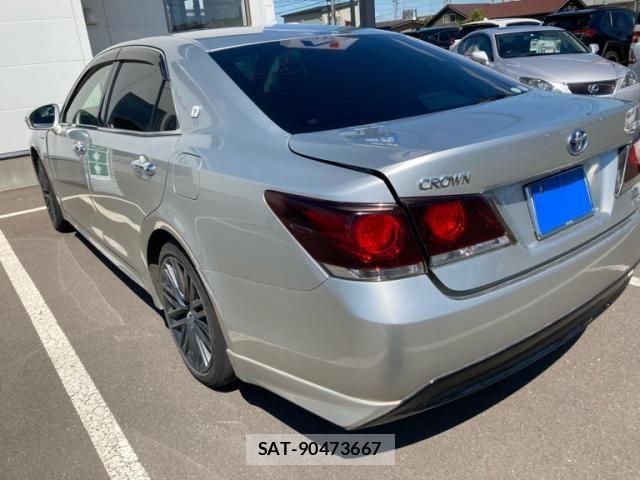 Toyota CROWN SEDAN 2014-07 7500072-4