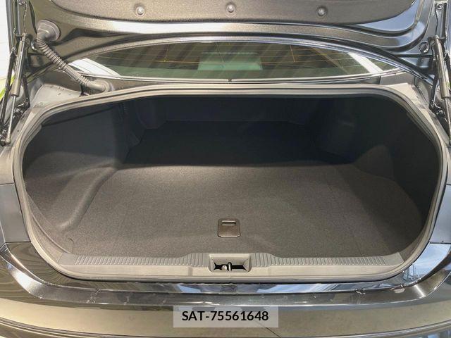 Toyota CROWN SEDAN 2021-04 7561984-12