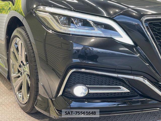 Toyota CROWN SEDAN 2021-04 7561984-14