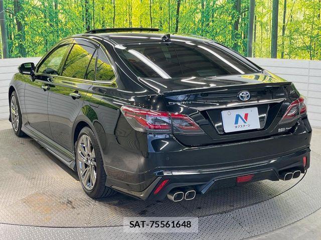Toyota CROWN SEDAN 2021-04 7561984-19