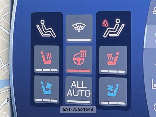 Toyota CROWN SEDAN 2021-04 7561984-8