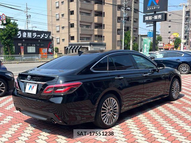 Toyota CROWN SEDAN 2021-05 7615874-16