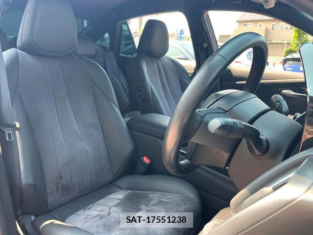 Toyota CROWN SEDAN 2021-05 7615874-7