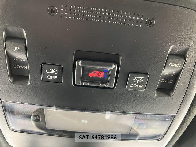 Toyota CROWN SEDAN 2018-09 7615875-23