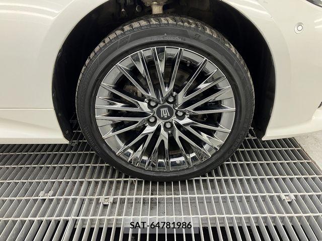 Toyota CROWN SEDAN 2018-09 7615875-3
