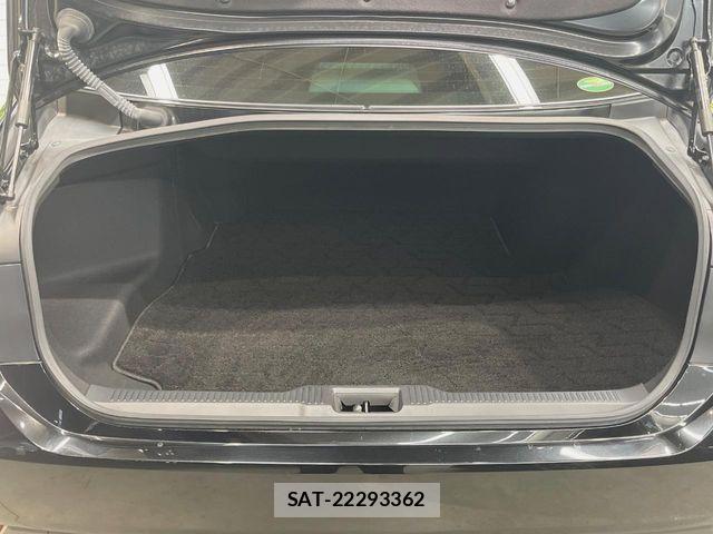 Toyota CROWN SEDAN 2019-03 7615865-11
