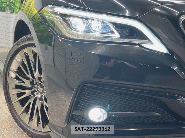 Toyota CROWN SEDAN 2019-03 7615865-13