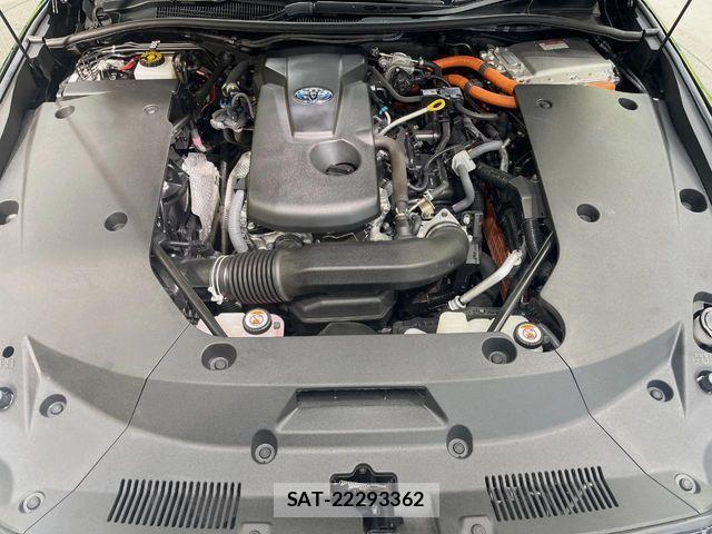 Toyota CROWN SEDAN 2019-03 7615865-17
