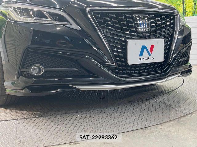 Toyota CROWN SEDAN 2019-03 7615865-4