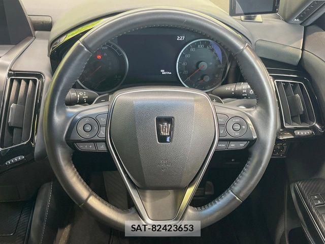 Toyota CROWN SEDAN 2018-07 7615867-10
