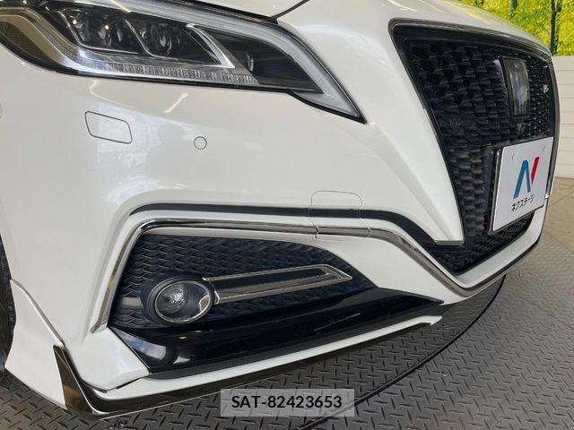 Toyota CROWN SEDAN 2018-07 7615867-2