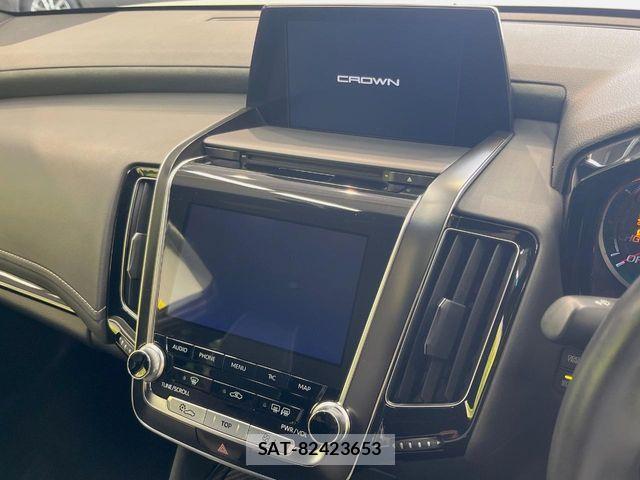 Toyota CROWN SEDAN 2018-07 7615867-4