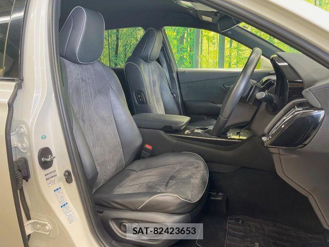Toyota CROWN SEDAN 2018-07 7615867-7