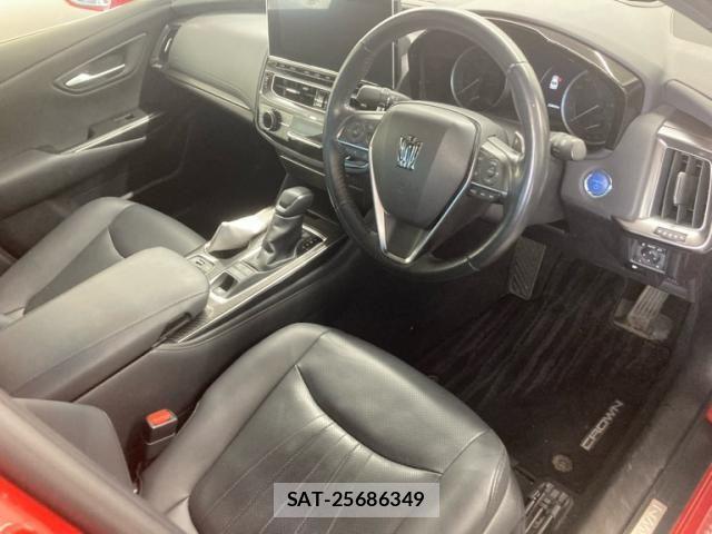Toyota CROWN SEDAN 2021-03 7615869-13