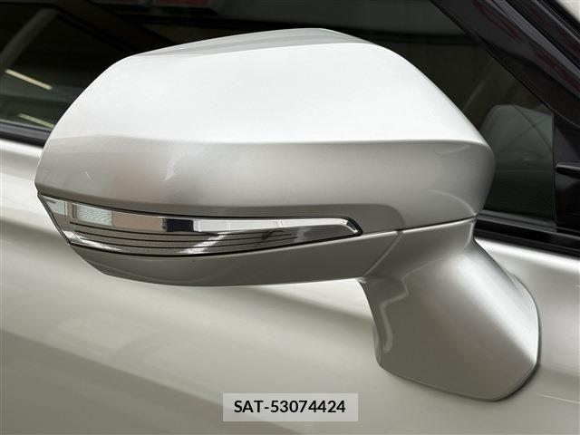 Toyota CROWN SEDAN 2018-08 7615876-9