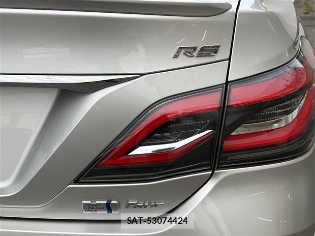 Toyota CROWN SEDAN 2018-08 7615876-10