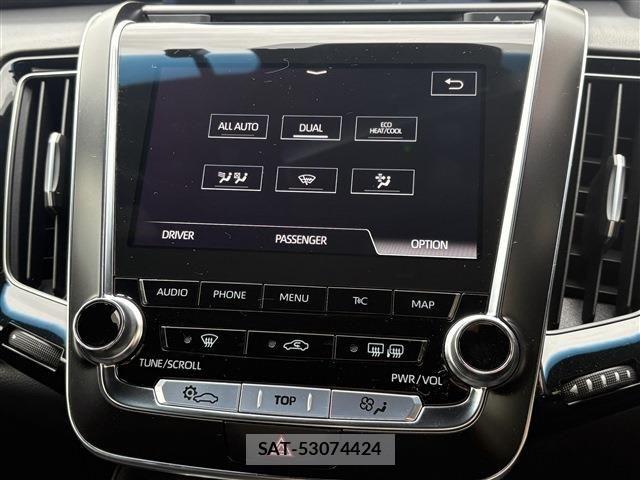 Toyota CROWN SEDAN 2018-08 7615876-26
