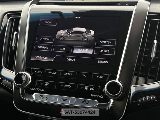 Toyota CROWN SEDAN 2018-08 7615876-27