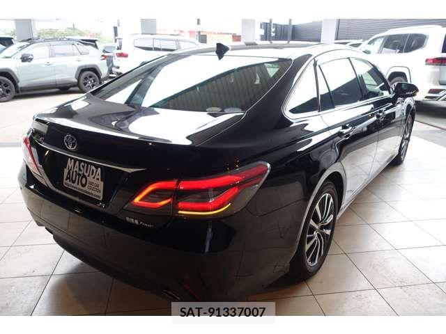 Toyota CROWN SEDAN 2019-06 7783889-18
